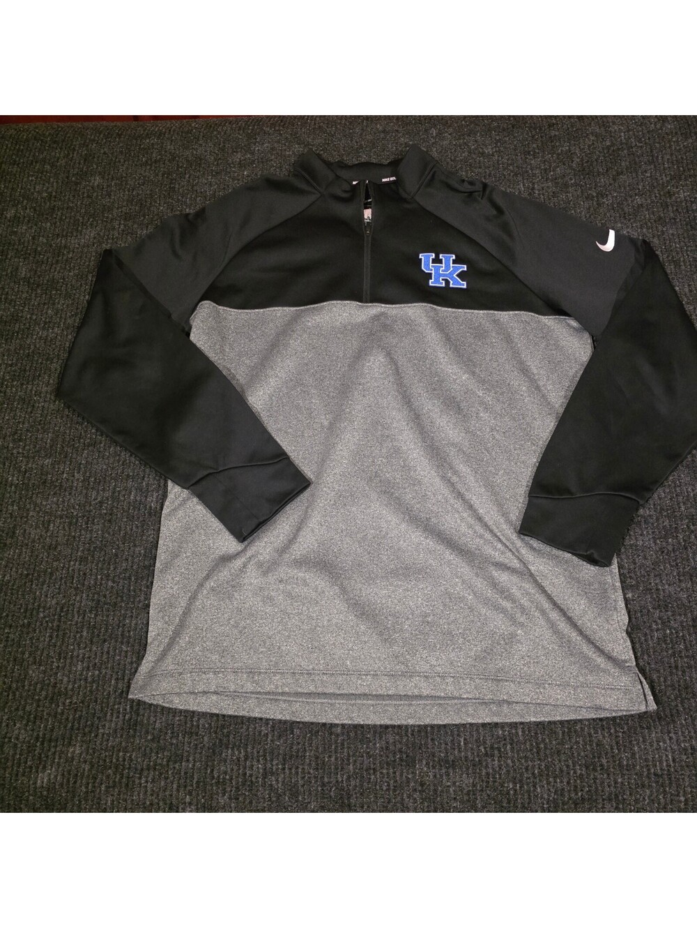 Nike Golf University of Kentucky Long Sleeve Quarter Zip Pullover